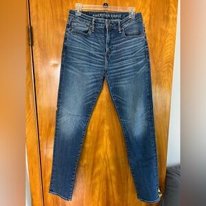 American Eagle Outfitters Men’s Athletic Skinny Jeans Medium Wash size 32 x 34